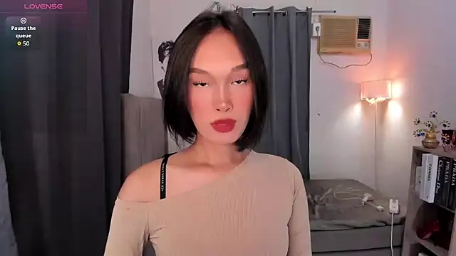 sensualmelody143 online show from 06-19-26, 12:20