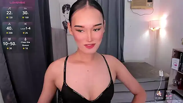 sensualmelody143 online show from 07-04-26, 12:00