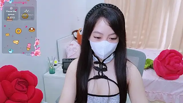 -MinaYoung- online show from 10-19-25, 03:18