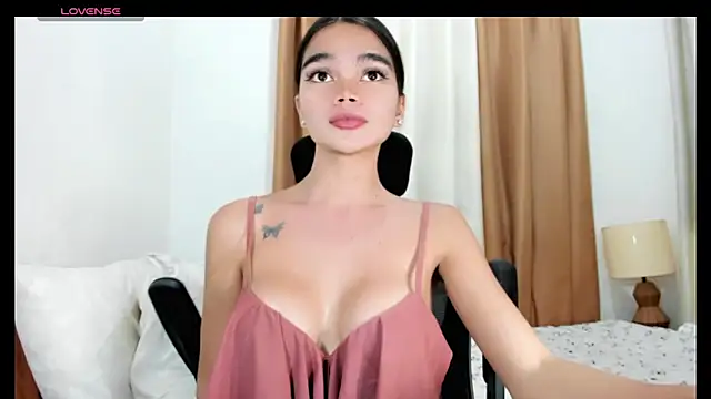 kendall petite18 online show from 06-04-26, 08:59