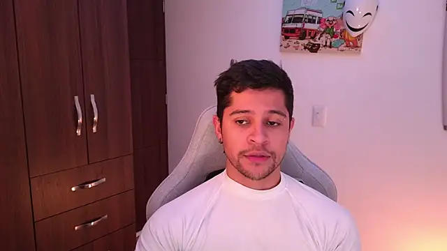 domsantiago  online show from 11-23-25, 02:44