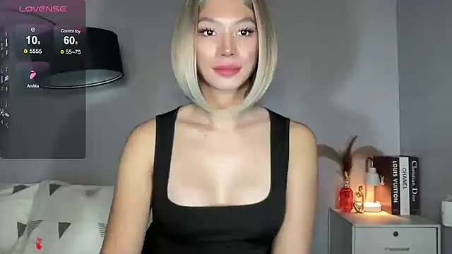 Snapshot of Demi_Maddison chatting on 10-11-25, 11:09 Demi Maddison online show from 10-11-25, 11:09