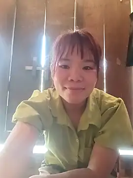 Snapshot of Nguyet135 chatting on 04-06-26, 03:48 Nguyet135 online show from 04-06-26, 03:48