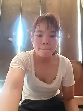 Snapshot of Nguyet135 chatting on 04-09-26, 03:50 Nguyet135 online show from 04-09-26, 03:50