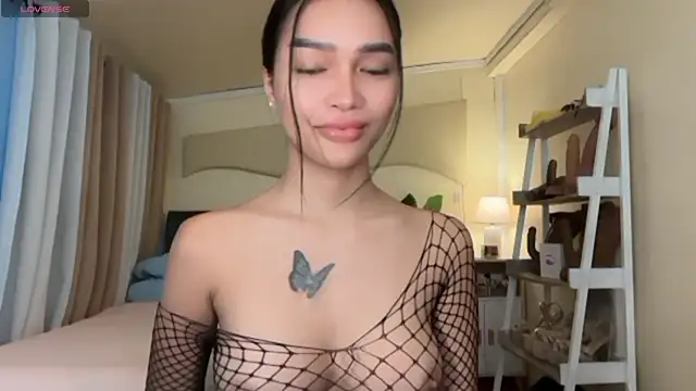  agatha143  online show from 04-10-26, 02:17