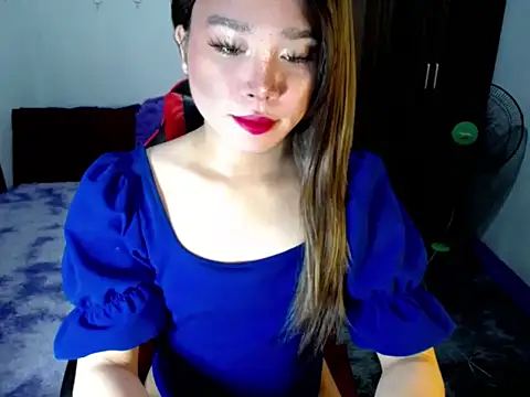 Urassiansweetcummer online show from 11-16-25, 01:33