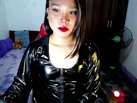 Urassiansweetcummer online show from 05-06-26, 01:57