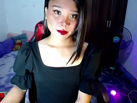 Urassiansweetcummer online show from 05-22-26, 12:11