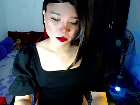 Urassiansweetcummer online show from 06-20-26, 02:14