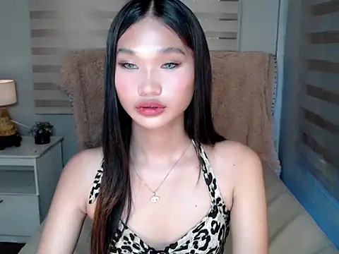 universal slutt online show from 10-24-25, 04:25