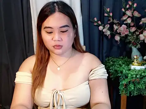 Snapshot of queen_staceyy chatting on 12-04-25, 07:06 queen staceyy online show from 12-04-25, 07:06