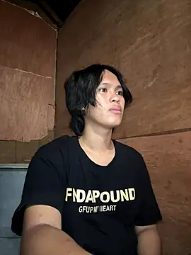 Snapshot of My_sweet_ladyboy chatting on 09-18-25, 01:46 My sweet ladyboy online show from 09-18-25, 01:46