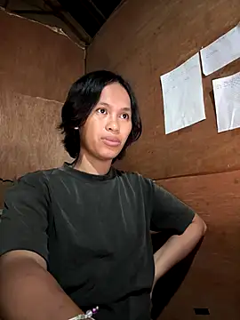 Snapshot of My_sweet_ladyboy chatting on 10-16-25, 06:42 My sweet ladyboy online show from 10-16-25, 06:42