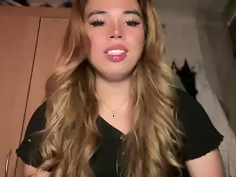 Snapshot of goddessofalltime chatting on 04-16-26, 01:28 goddessofalltime online show from 04-16-26, 01:28