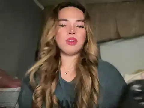 Snapshot of goddessofalltime chatting on 04-20-26, 03:31 goddessofalltime online show from 04-20-26, 03:31