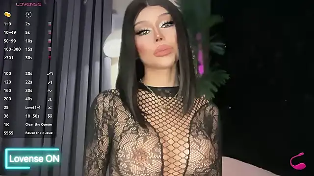 Snapshot of Hooker_America_kelly chatting on 11-15-25, 10:56 Hooker America kelly online show from 11-15-25, 10:56