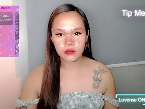 Snapshot of Lovelyariah chatting on 10-09-25, 10:02 Lovelyariah online show from 10-09-25, 10:02