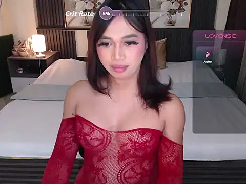 Snapshot of AluxeKristine chatting on 09-18-25, 02:13 AluxeKristine online show from 09-18-25, 02:13