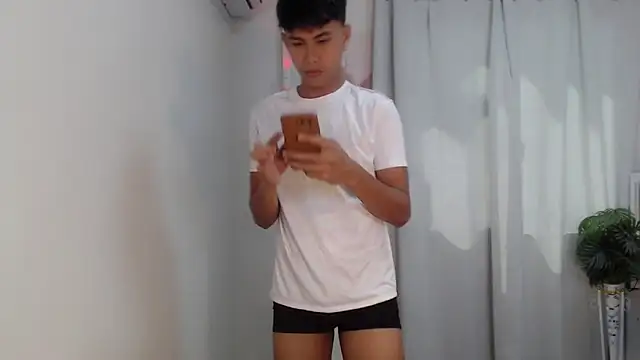 shokolet 2001 online show from 12-05-25, 03:48