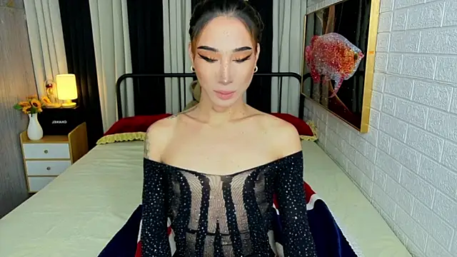 TRANSGODDESSA online show from 10-20-25, 01:17