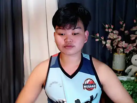 Reynelcock online show from 09-22-25, 05:15