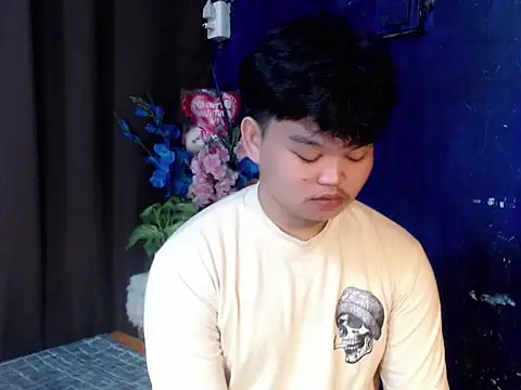 Reynelcock online show from 03-29-26, 06:08