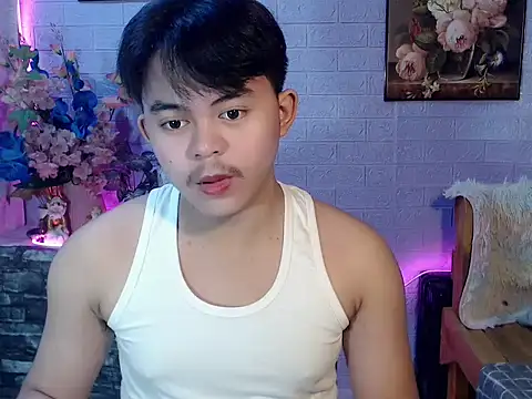 Snapshot of urguy_toshi chatting on 07-04-26, 01:39 urguy toshi online show from 07-04-26, 01:39