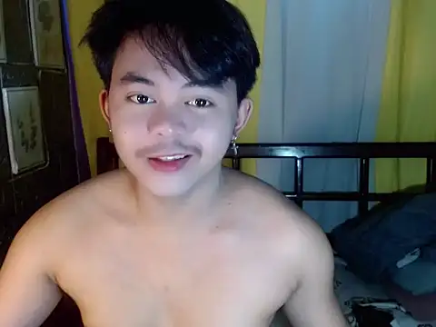 Snapshot of urguy_toshi chatting on 07-19-26, 06:06 urguy toshi online show from 07-19-26, 06:06