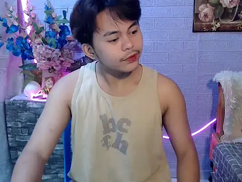 Snapshot of urguy_toshi chatting on 08-02-26, 02:04 urguy toshi online show from 08-02-26, 02:04