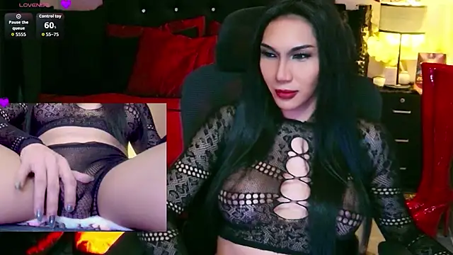 Snapshot of JadeScarlet_LoveLace chatting on 06-24-26, 03:33 JadeScarlet LoveLace online show from 06-24-26, 03:33