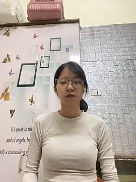 meomeo2k6 online show from 12-15-25, 02:10