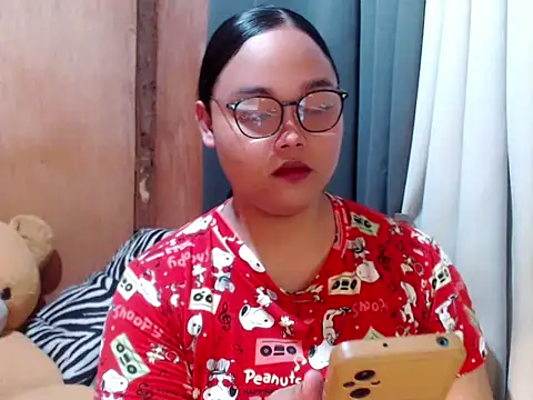  Lylia online show from 12-21-25, 06:31