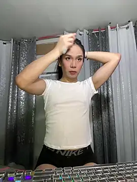 lucyshanex online show from 02-04-26, 09:59