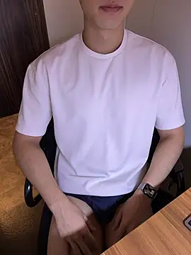 gochu1004 online show from 10-21-25, 01:56