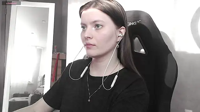 cute elfy  online show from 09-23-25, 02:31