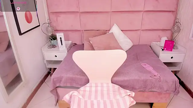 Janah Myers online show from 10-09-25, 01:09