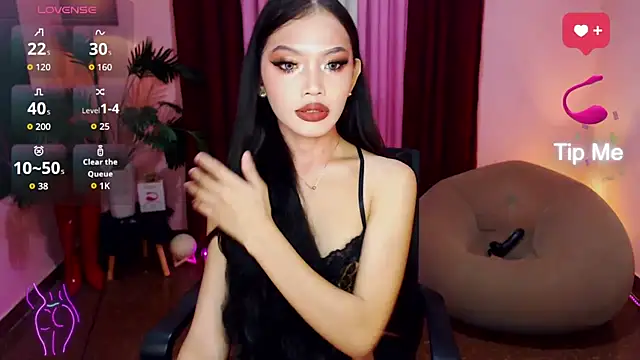 Snapshot of Asianprincess69 chatting on 10-16-25, 12:00 Asianprincess69 online show from 10-16-25, 12:00