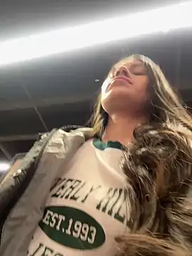 Isabella21  online show from 02-12-26, 10:27