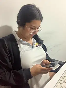 Velma star online show from 09-15-25, 12:05