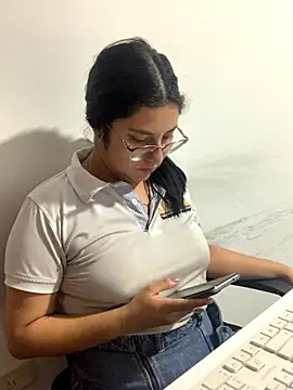 Velma star online show from 09-18-25, 11:34