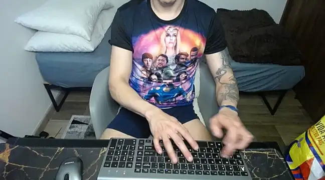 Snapshot of bossking017 chatting on 02-07-25, 09:58 bossking017 online show from 02-07-25, 09:58