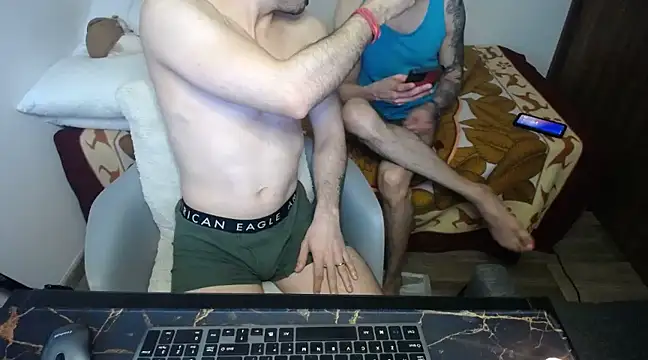 Snapshot of bossking017 chatting on 02-11-25, 01:51 bossking017 online show from 02-11-25, 01:51