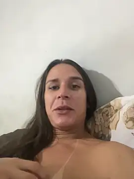 Snapshot of Isabelaa_ chatting on 06-04-26, 08:26 Isabelaa online show from 06-04-26, 08:26