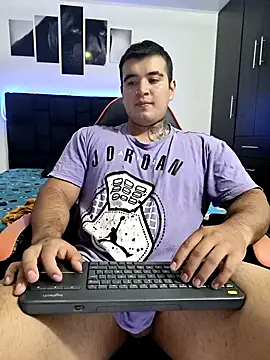 Snapshot of thiago__cp01 chatting on 10-12-25, 06:34 thiago  cp01 online show from 10-12-25, 06:34