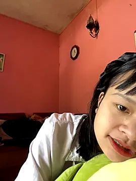 Snapshot of Daisy018 chatting on 09-23-25, 06:49 Daisy018 online show from 09-23-25, 06:49