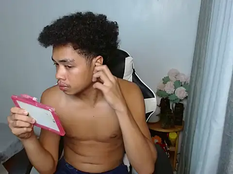 curlyasian njxx online show from 04-06-26, 05:36