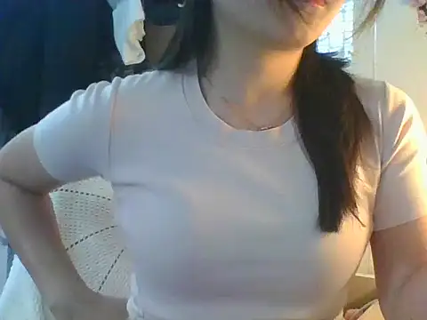 Linzly online show from 12-19-25, 02:51