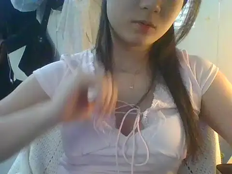 Linzly online show from 04-07-26, 02:34