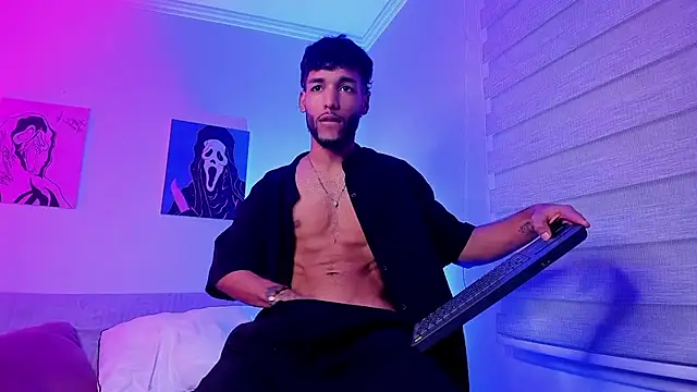 Snapshot of Thiagoferreti chatting on 07-30-26, 03:05 Thiagoferreti online show from 07-30-26, 03:05