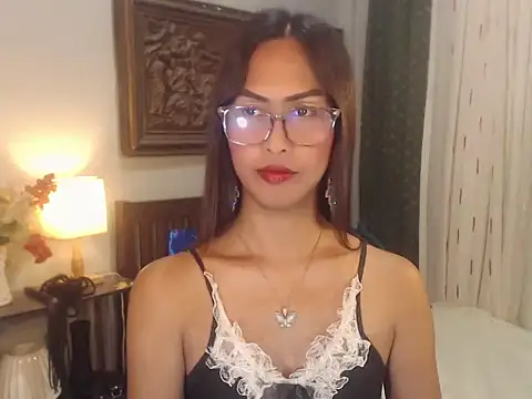 Snapshot of Nathalieheartt chatting on 07-15-26, 12:54 Nathalieheartt online show from 07-15-26, 12:54